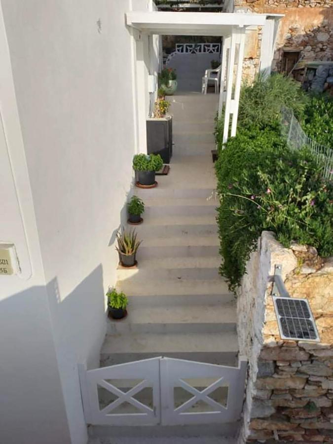 Ornella'S & Laura'S Secret Place Livadia  Exterior photo